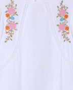 Blouse manches ballons avec broderies et dentelle