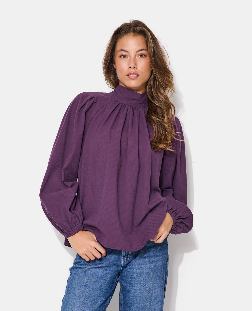 Blouse manches ballons et col à nouer