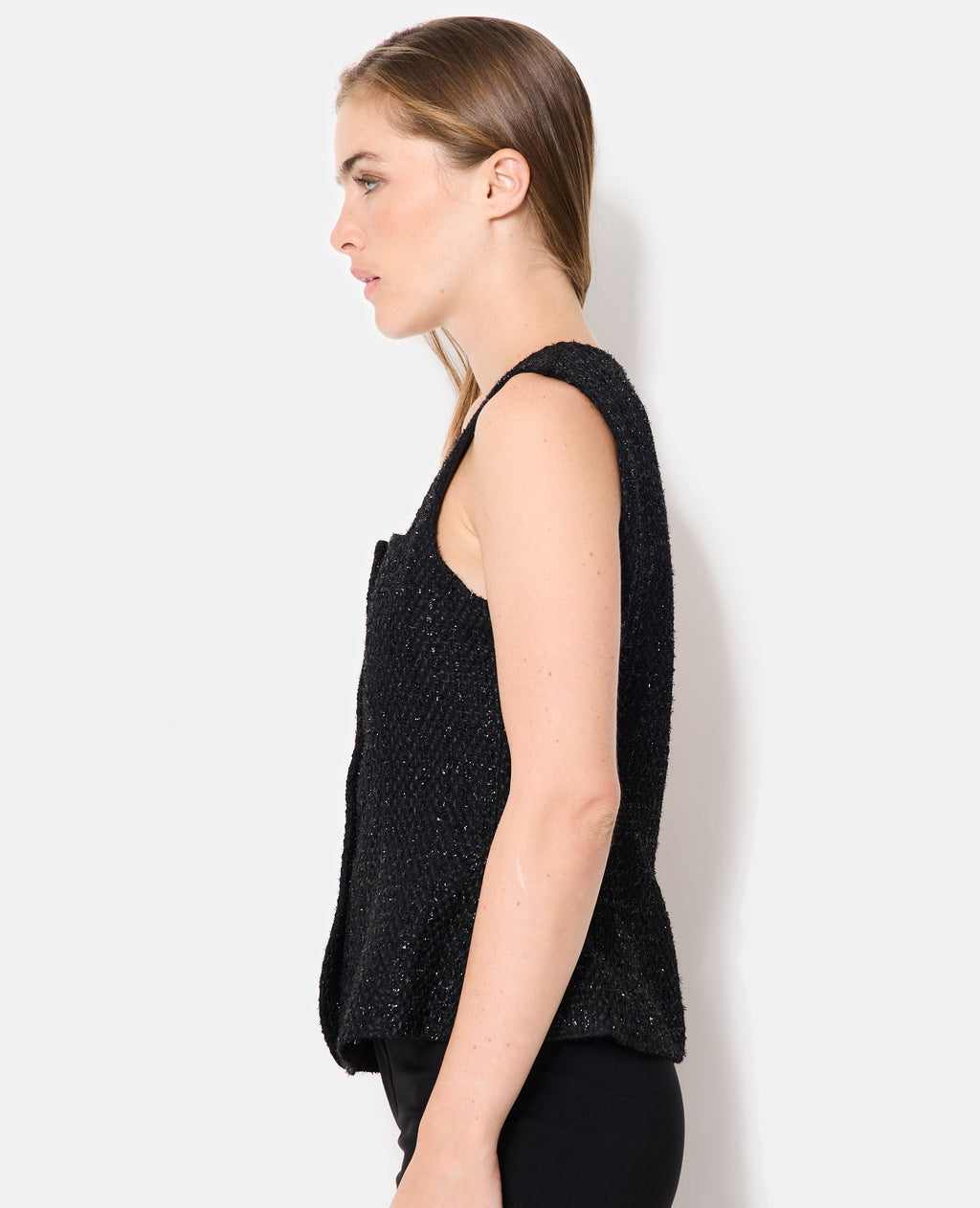 Top en tweed avec fils lurex et bouton fantaisie