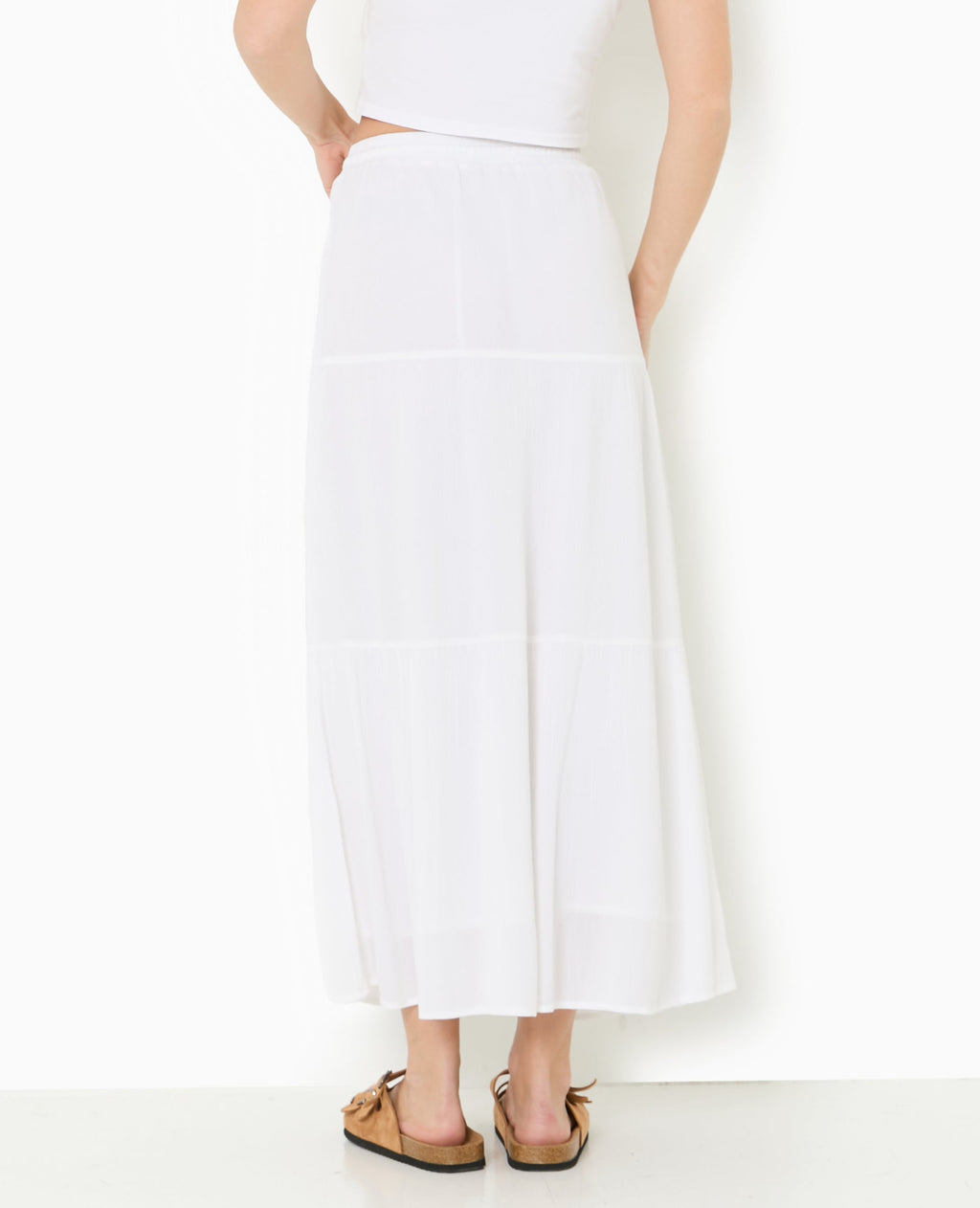 Jupon long à étages avec ceinture élastiquée