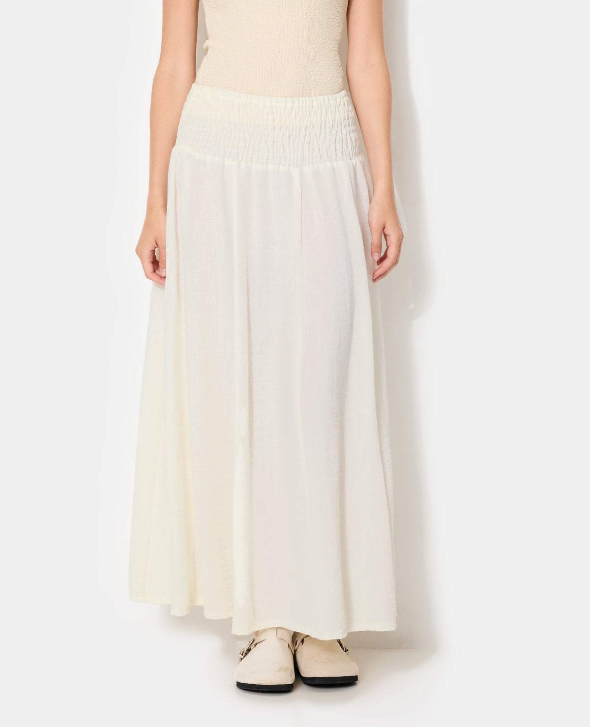 Jupe longue et évasée avec ceinture smock