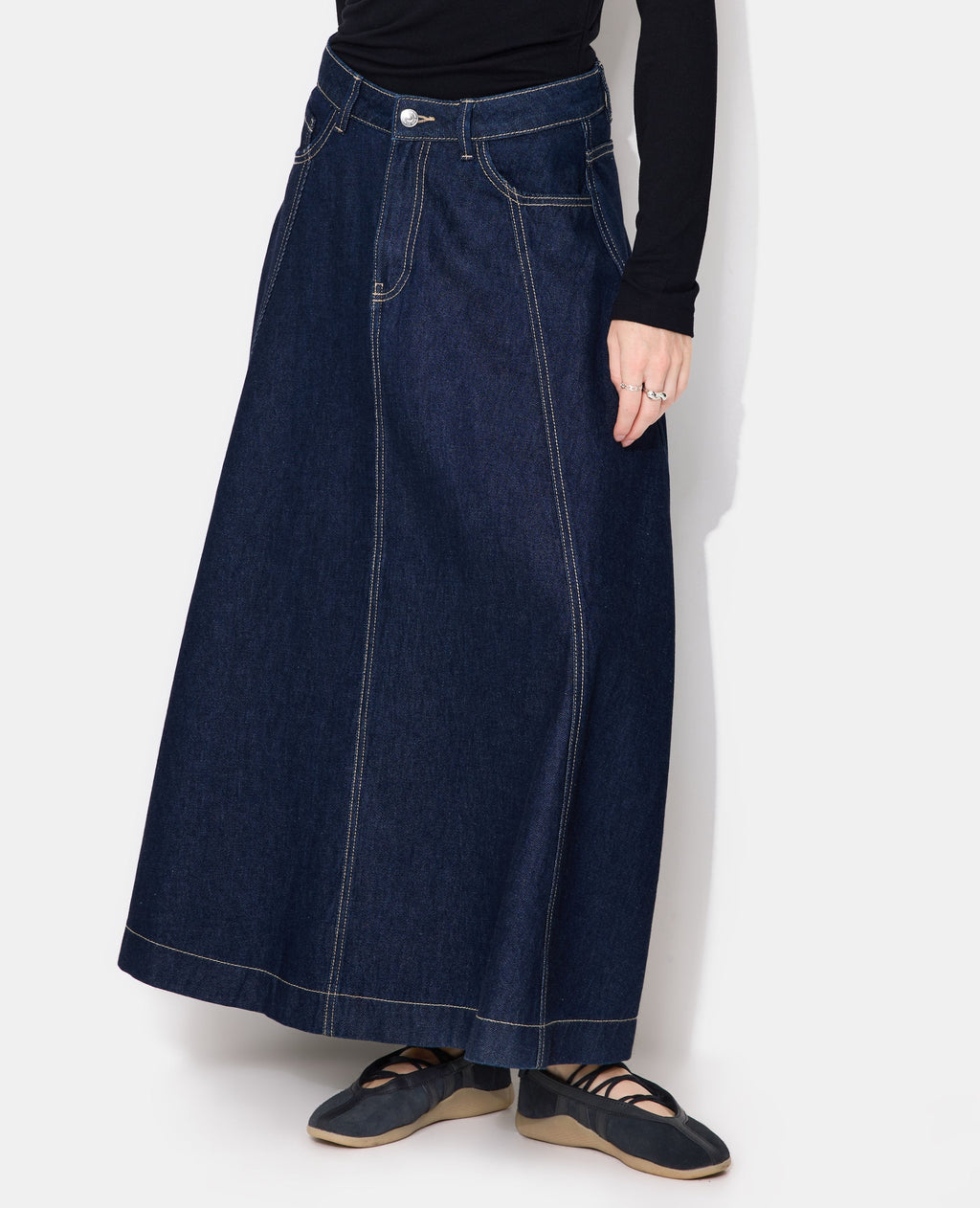 Jupe longue et évasée en jean