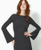 Robe longue évasée en maille côtelée