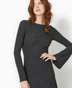 Robe longue évasée en maille côtelée