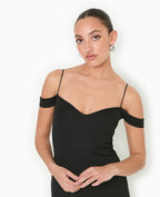 Robe en maille encolure Bardot