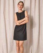 Robe courte lin avec dos dégagé et boutonné