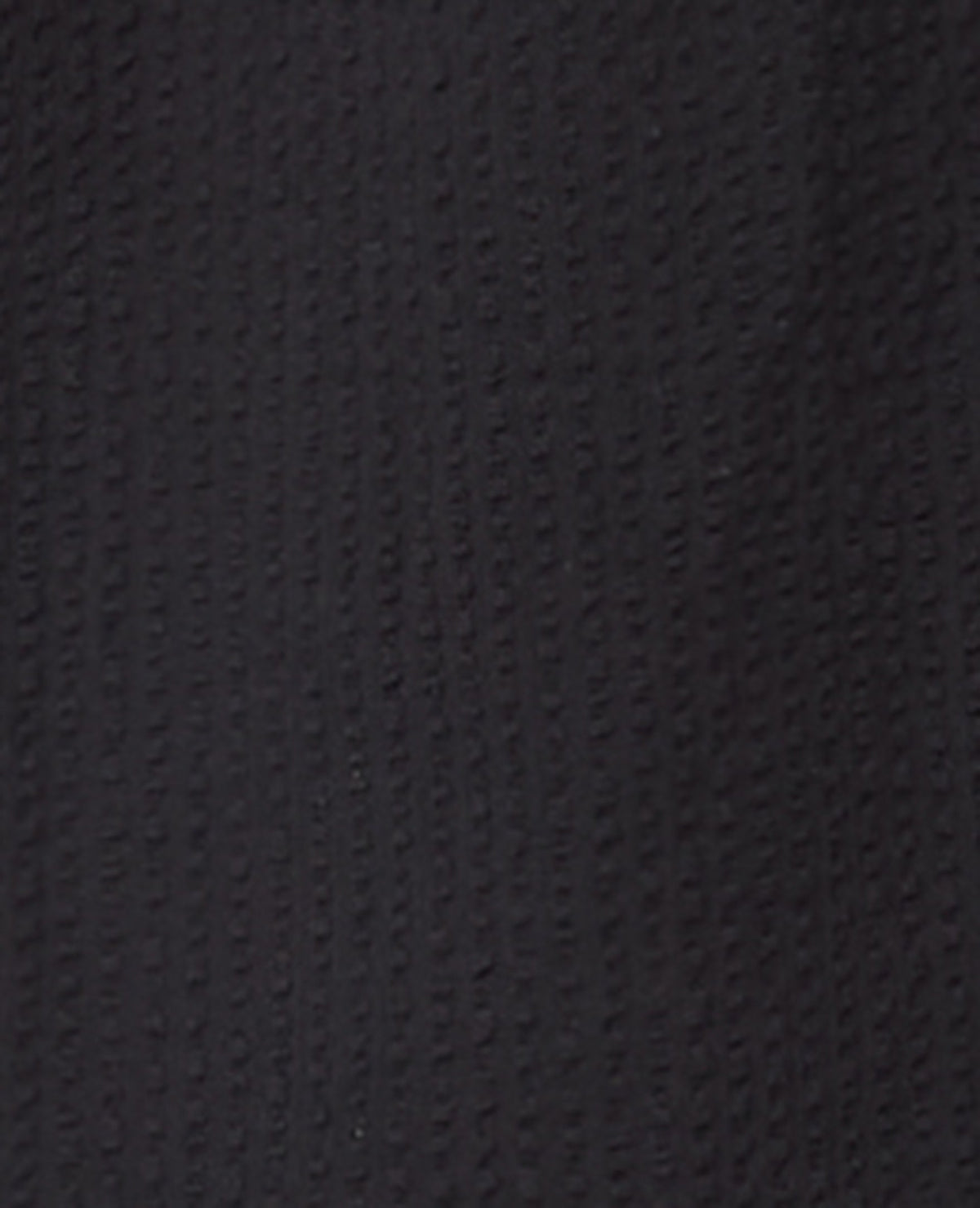 Robe courte en tissu gaufré avec dentelle