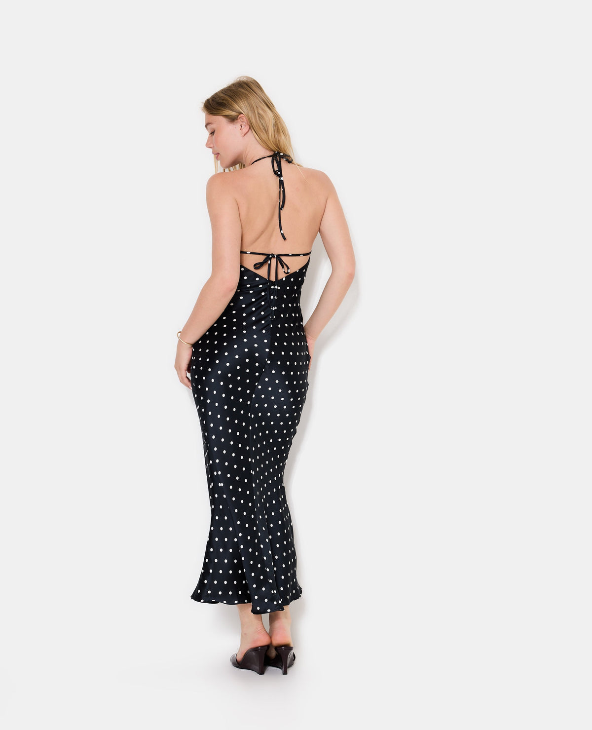 Robe longue dos-nu motif pois