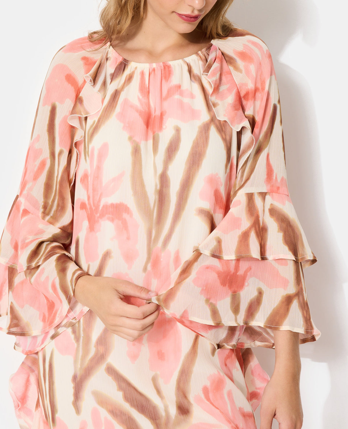Robe courte en voile avec volants et motifs fleurs