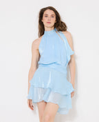 Robe courte dos-nu en satin