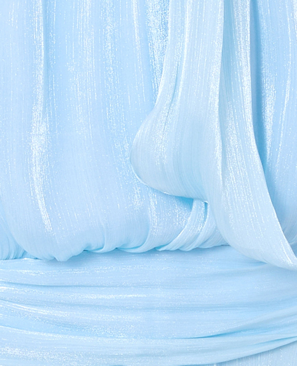 Robe courte dos-nu en satin
