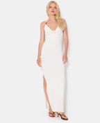 Robe longue dos-nu col bénitier avec perles