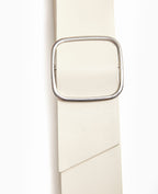 Ceinture large avec boucle carrée