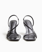 Sandales à talon vernies