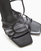 Sandales à talon vernies