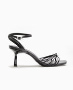 Sandales à talon avec cœur strass