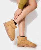 Bottes courtes fourrées en suédine