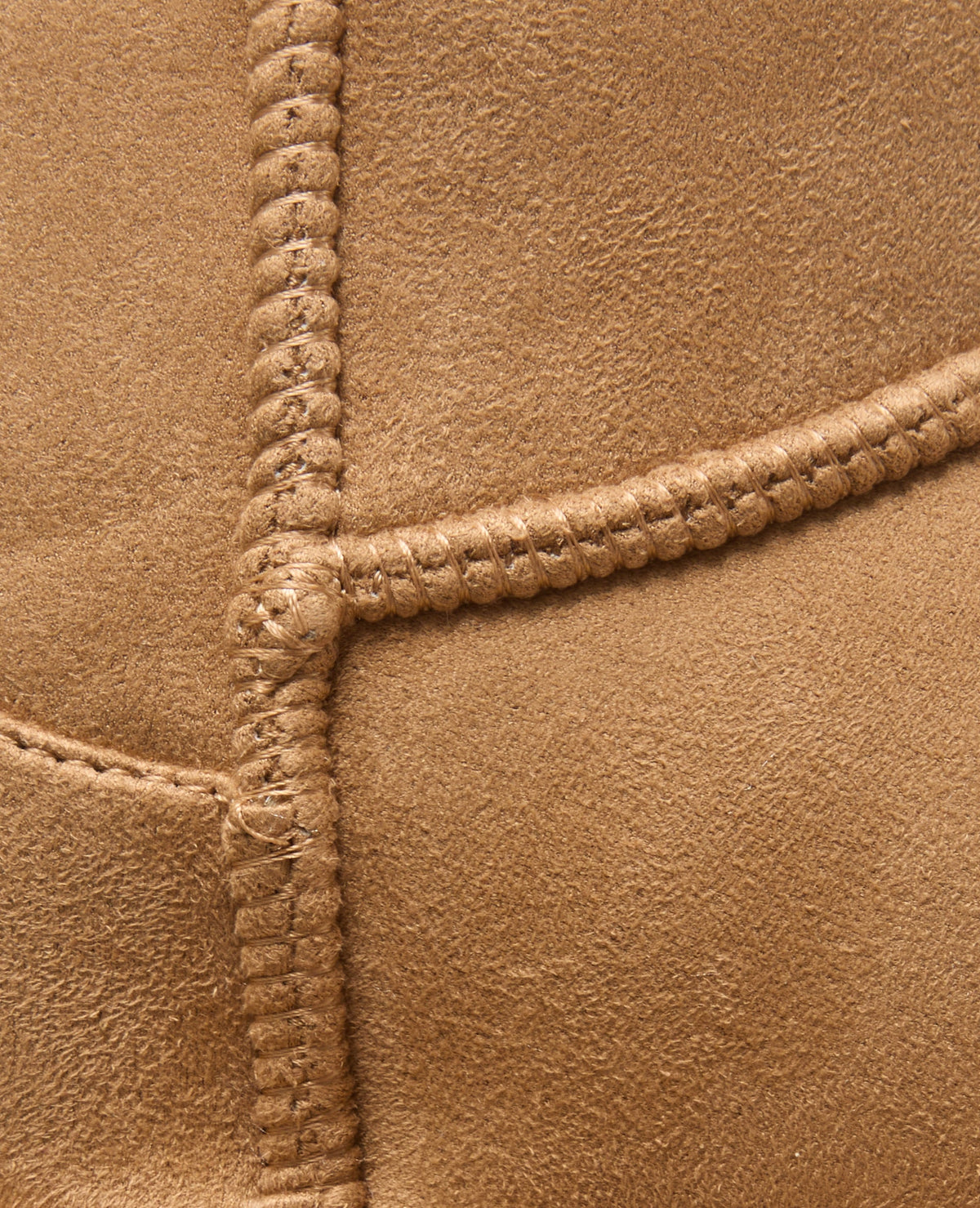 Bottes courtes fourrées en suédine