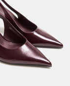 Escarpins bouts pointus et talons ouverts