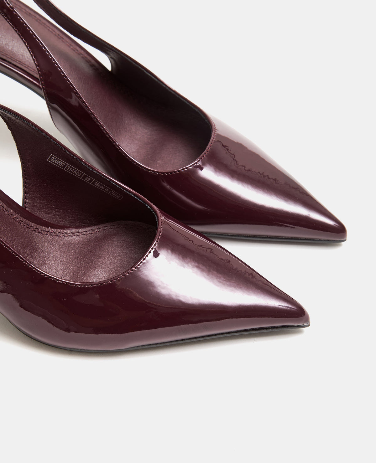 Escarpins bouts pointus et talons ouverts