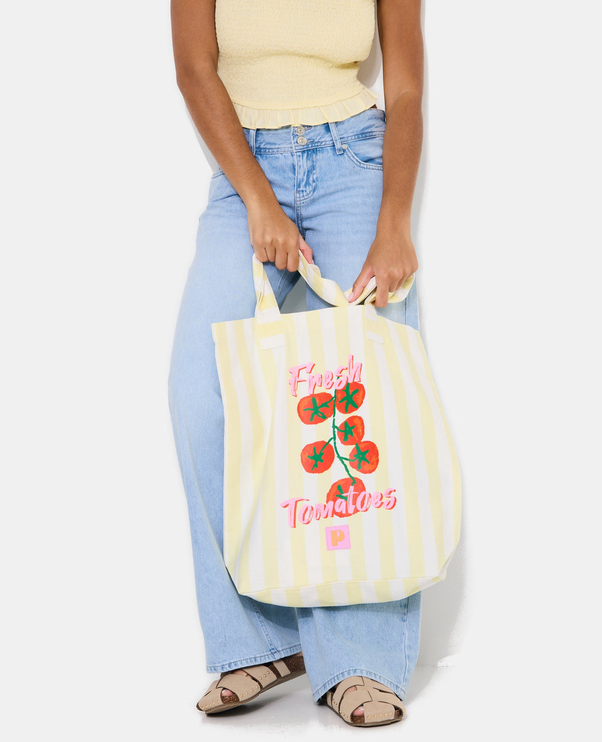 Tote bag en toile rayée avec tomates