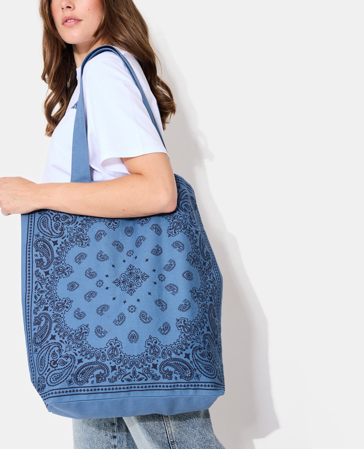 Tote bag en toile motif bandana