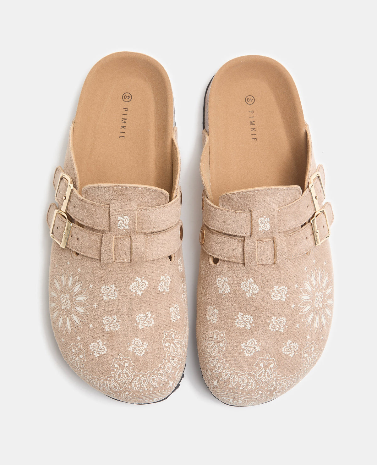 Mules sabots en suédine avec motifs esprit bandana