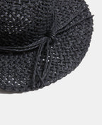 Chapeau de paille avec nœuds