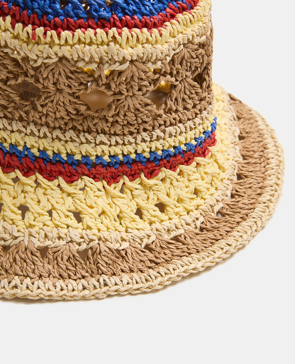 Chapeau en raphia