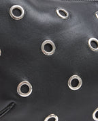Sac porté épaule avec œillets métalliques