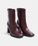 Boots à talons effet vinyl avec bouts carrés