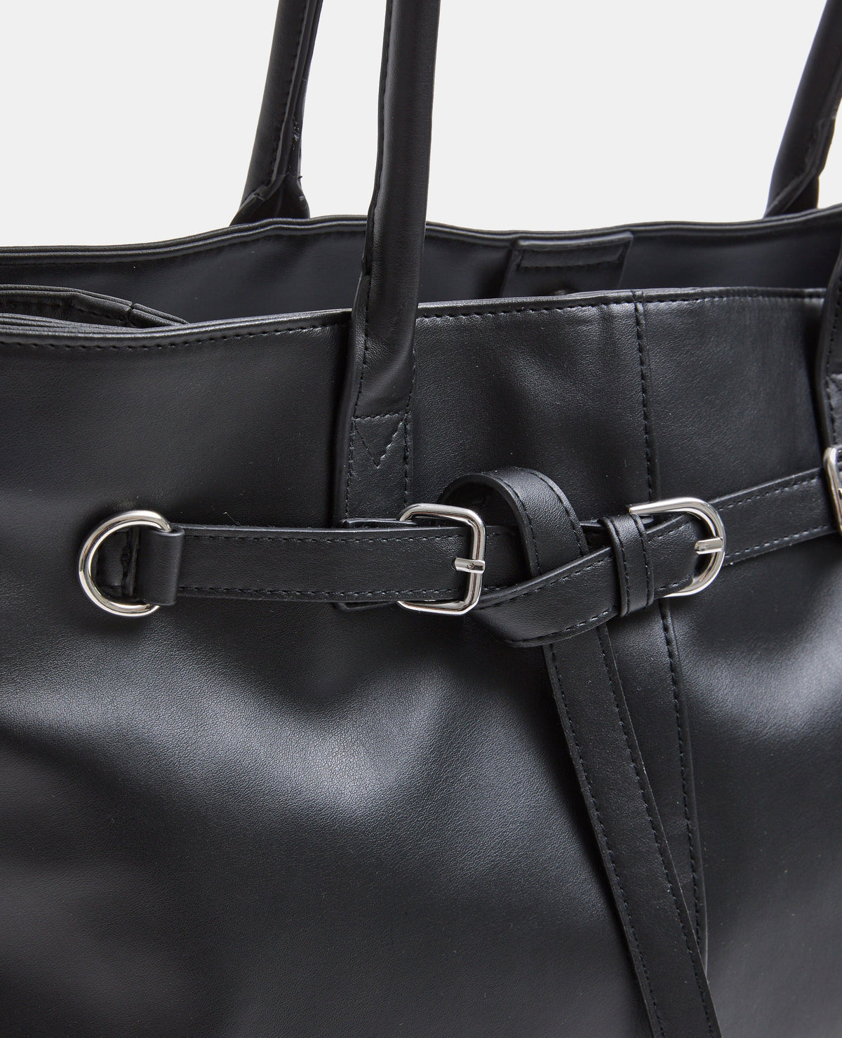 Grand sac porté épaule avec ceinture