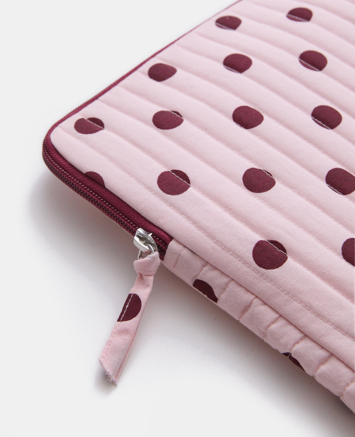 Housse d'ordinateur matelassée motif pois