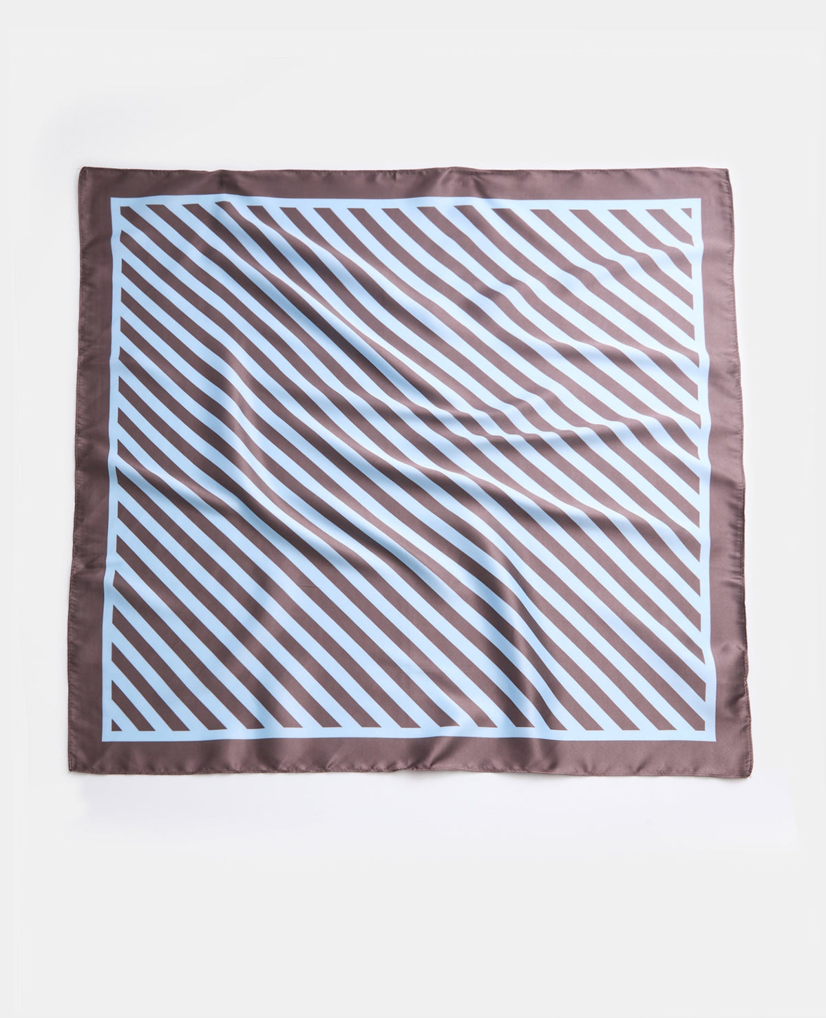 Foulard en satin motif rayures