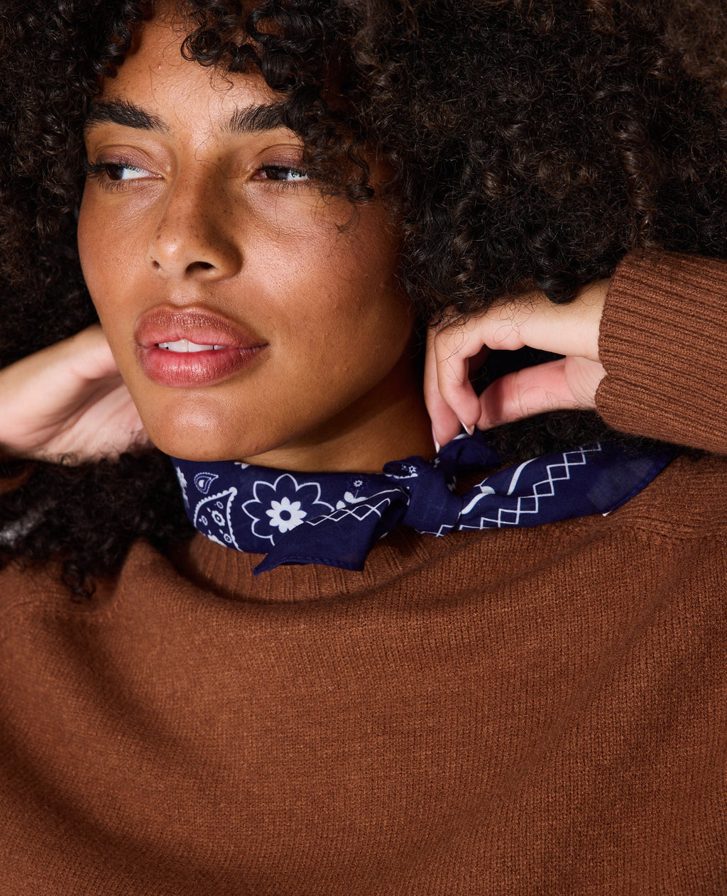 Foulard carré façon bandana