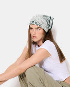 Foulard carré façon bandana