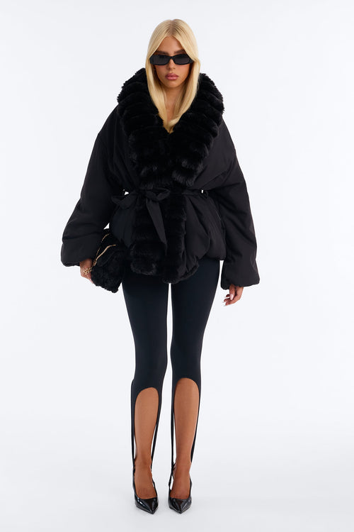 Manteau matelassé ceinturé avec bordure en fourrure Caitlyn - Noir/Noir