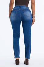 Jean mom longueur cheville, coupe droite, déchiré, taille haute, délavage moyen